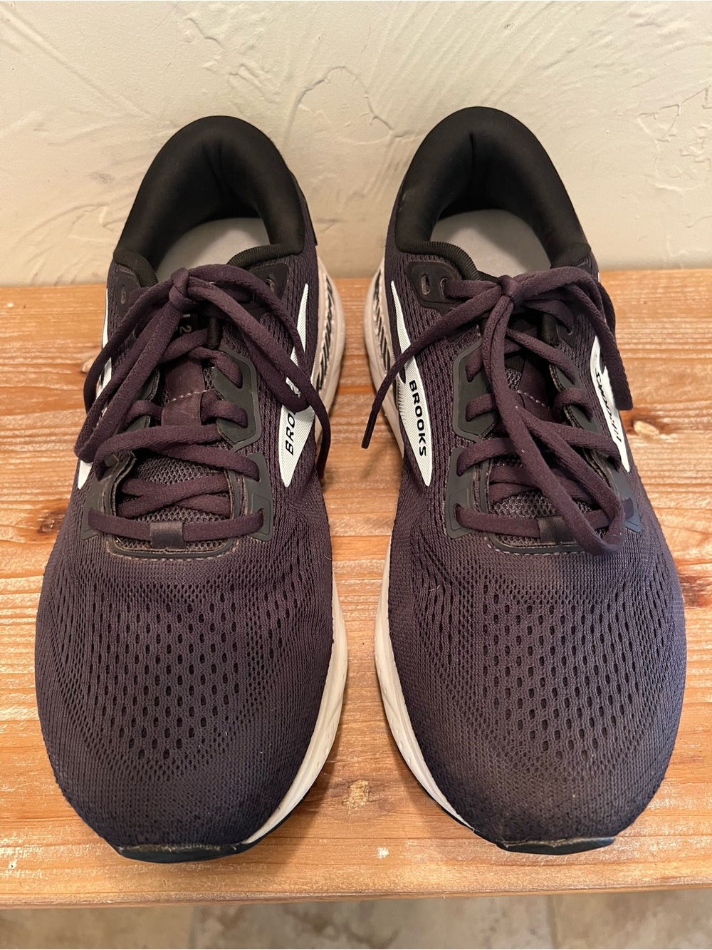 Brooks Ariel GTS24 Women’s Black Running Shoes 10 Extra Wide (1204142E016)